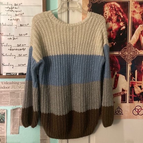 Sweater - Picture 2 of 2
